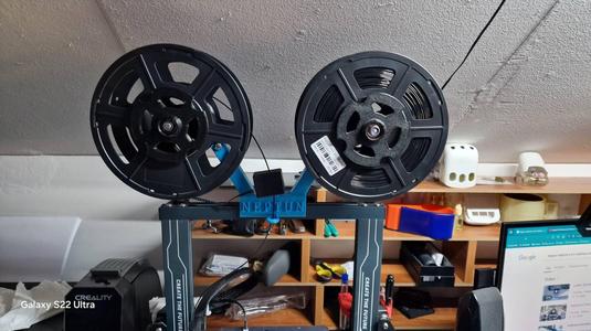 Neptun Držák filamentu