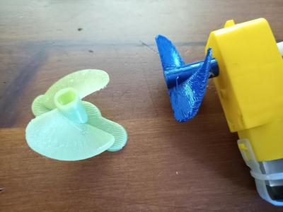 Boat propeller with motor mount for DC TT motors
