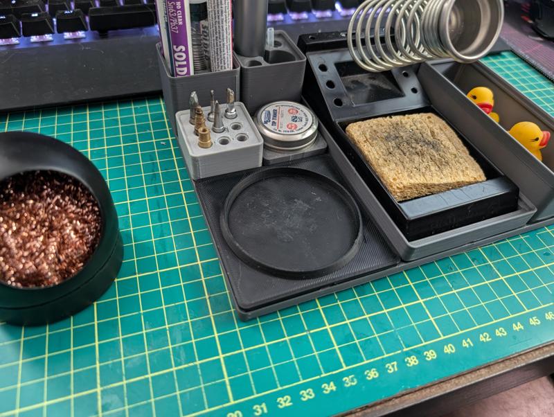 Gridfinity Solder Tip Cleaner Holder