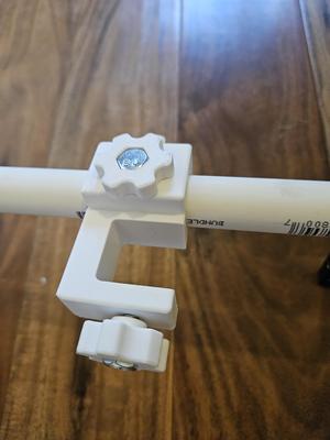 Audi Q7 Rear Screen Holder