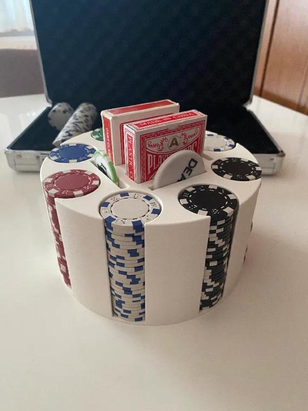 Poker chip set holder   
