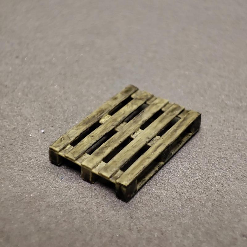 Scale 1-64 Pallet for diorama