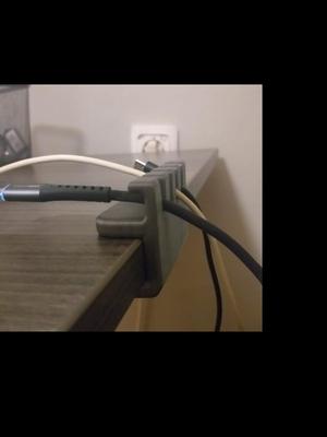remixed usb cable organizer 17mm (smaller)