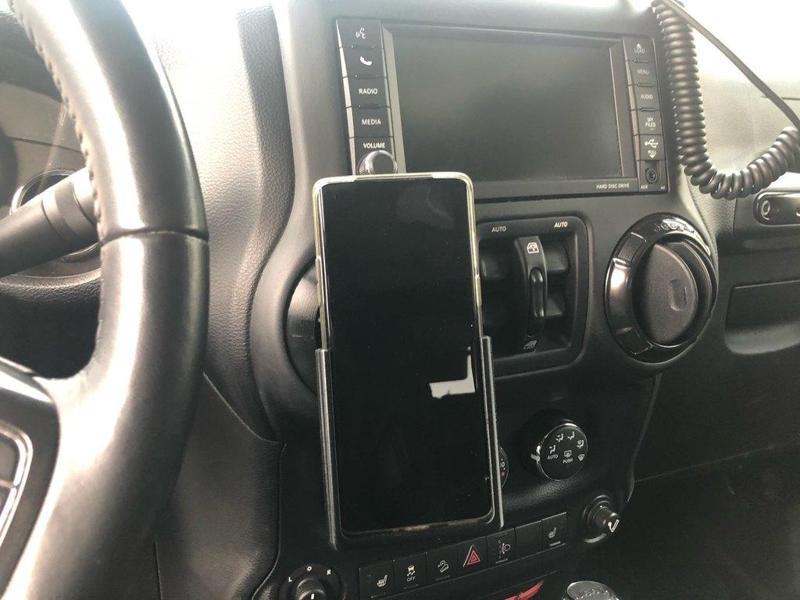 Jeep Wrangler JK Vent Ring Phone Holder
