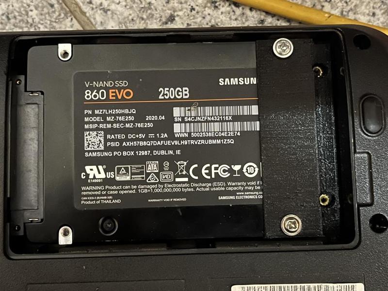 Fujitsu Lifebook A512 HDD Caddy 