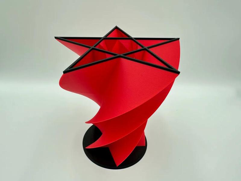 Twisted Pentagram Vase   