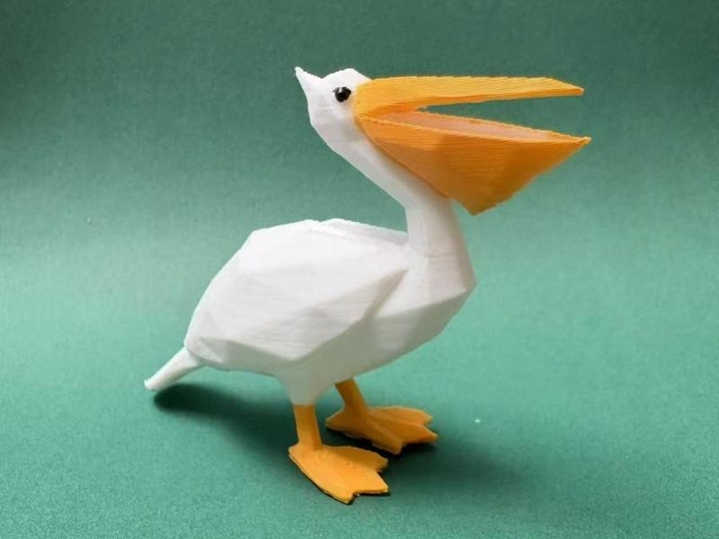 Low-poly White Model Pelican