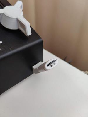 USB Holder
