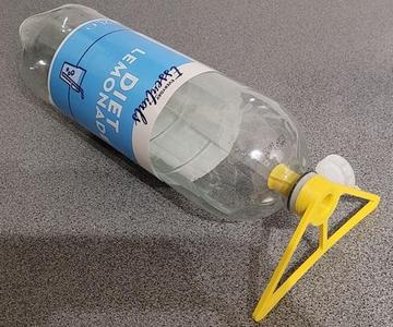  Wasp Trap Cap on Stand for PET Bottle