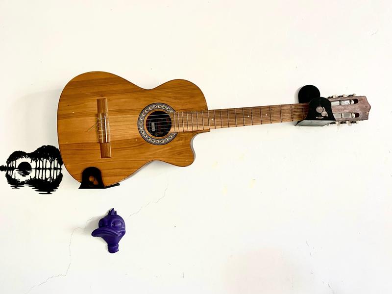 Guitar Stand / Guitar Stand