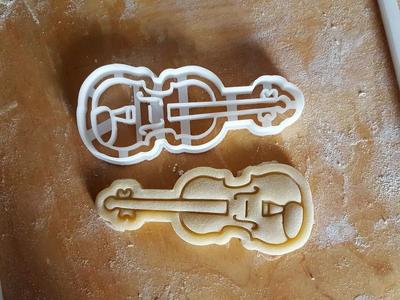 Violin cookie cutter