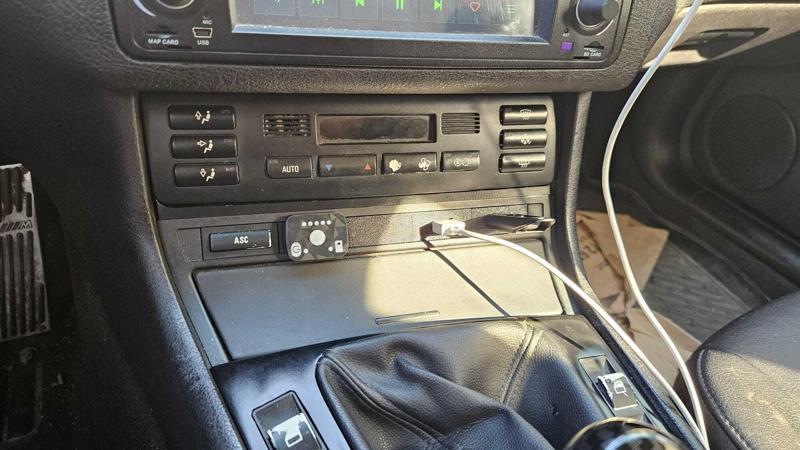 for e46 Port to the ASC panel for Zavoli LPG gauge.