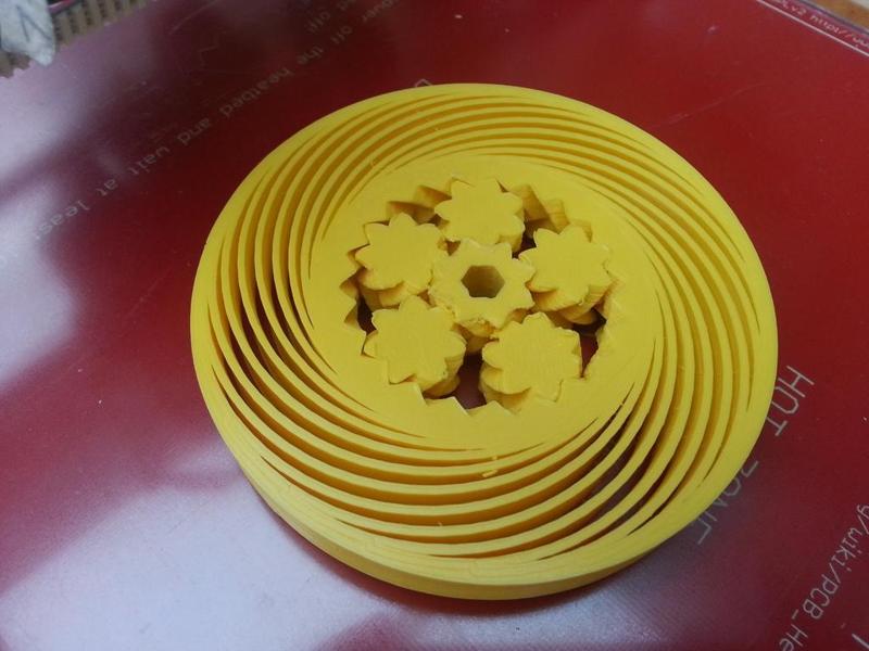 Airless Tire With Gear Bearing