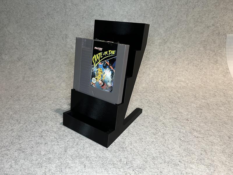 Display stand holder for 5 Nintendo NES games