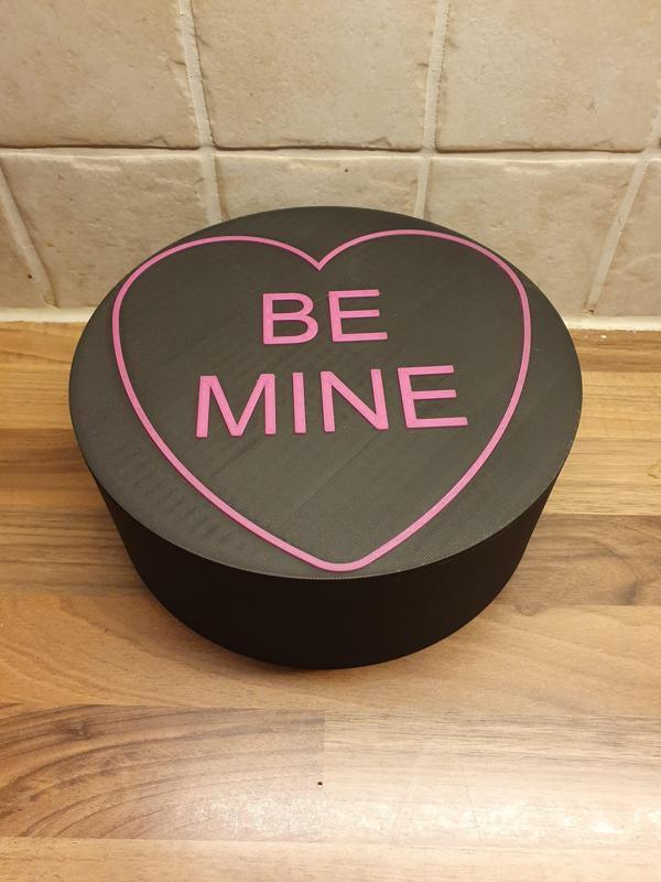 Love Heart Box "Be Mine"