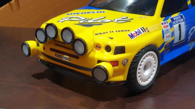 HEADLIGHT GRILL FORD ESCORT WRC OR COSWORTH RC 1/10 TAMIYA OR TEAM C
