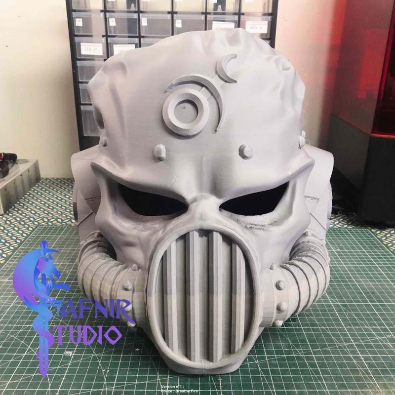 HELMET - NOISE SPACE MARINE EMPEROR CHILDREN