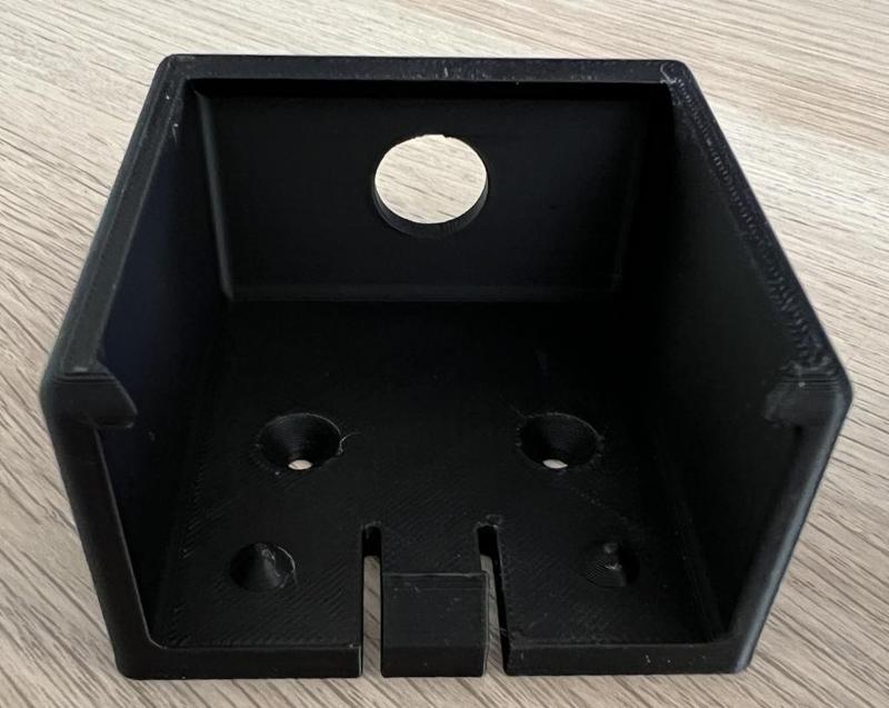 Black & Decker 20V Charger with Detatchable plug Wall Mount