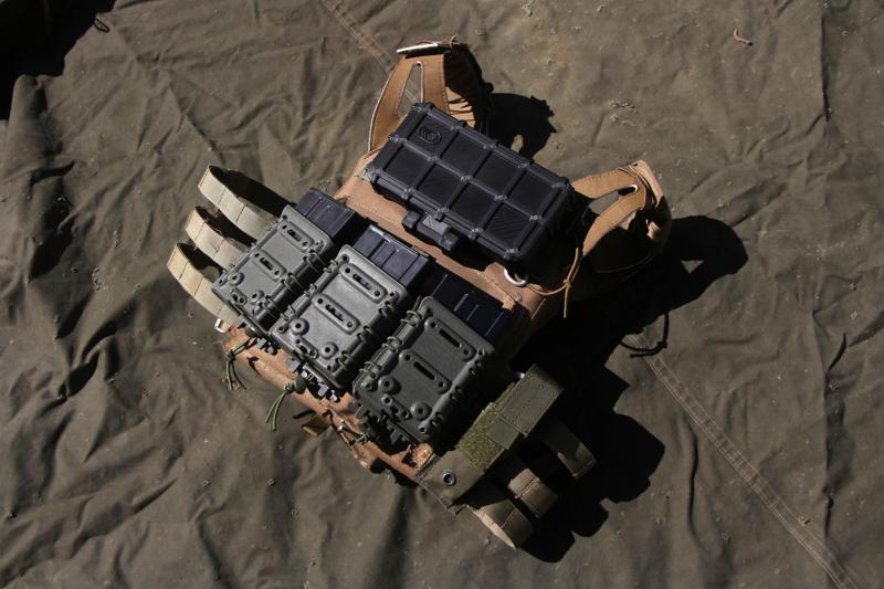 ARMORED PHONE MOLLE TACTICAL CASE