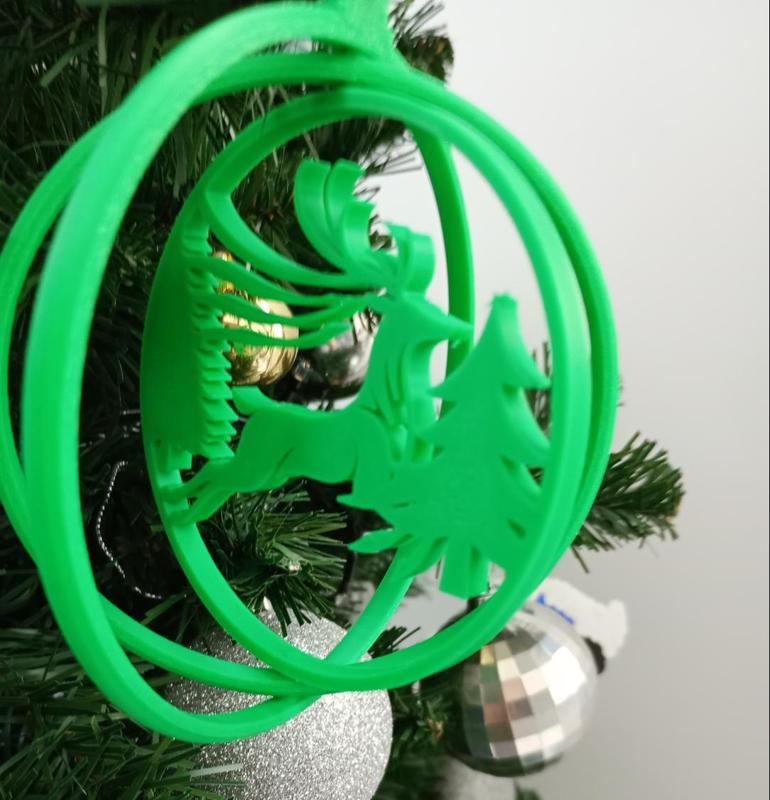 deer+trees christmass ornament