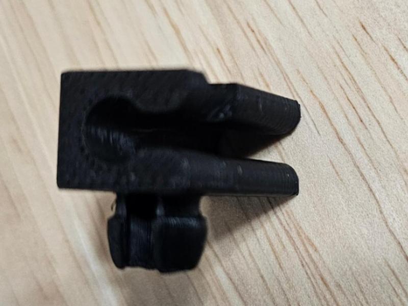 Hood Release and Door Lock rod clip