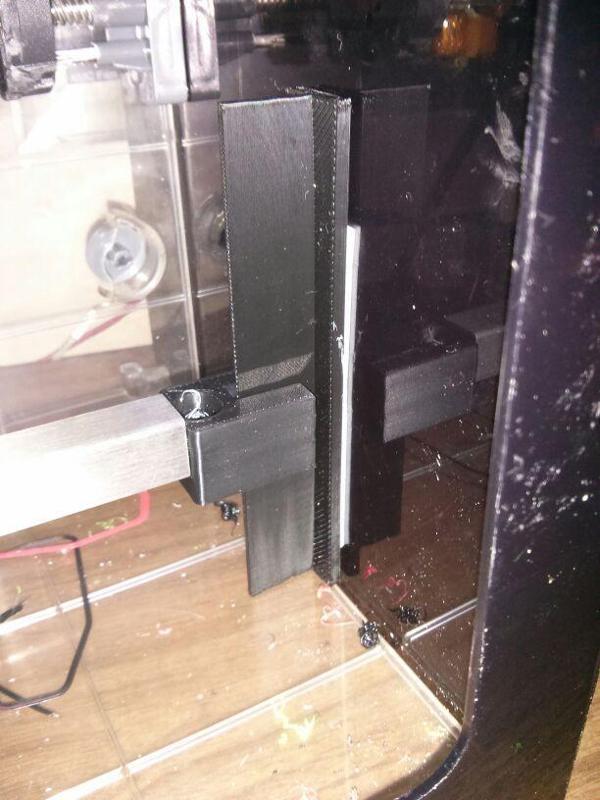 Guide rod for MakiBox Z Wobble Eliminator