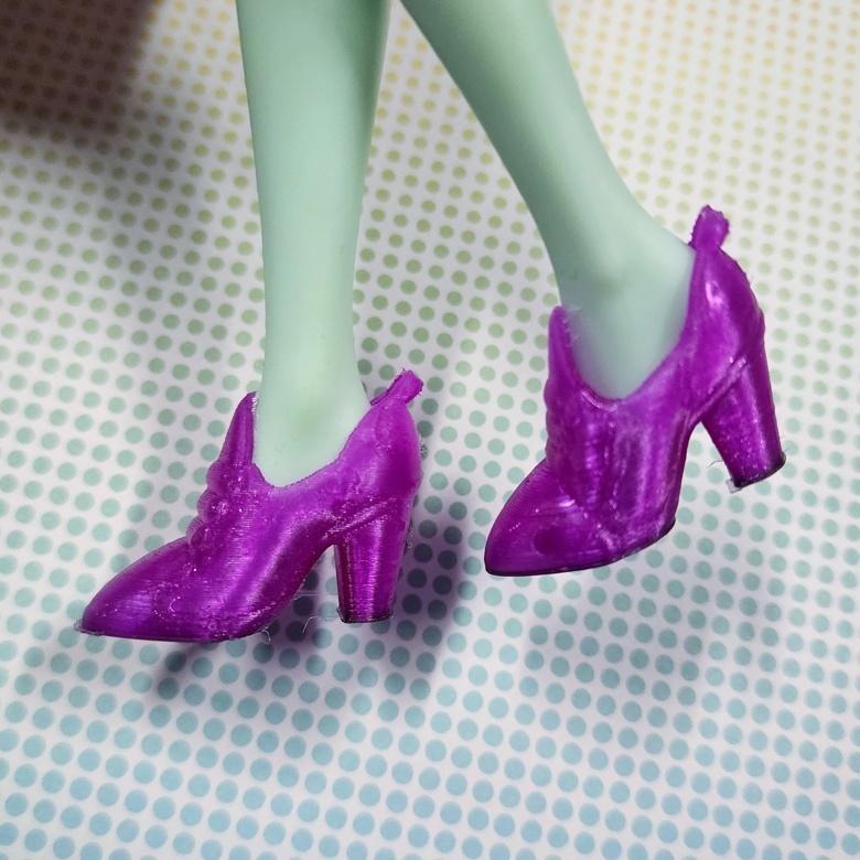 G3 Monster High & Rainbow High Witchy Heels