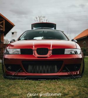 Seat Leon 1m Cupra R front bumper fog light grid