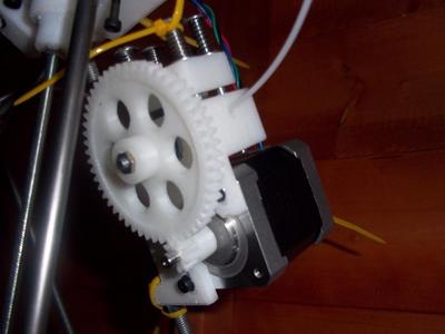 NEMA 17 bowden extruder drive