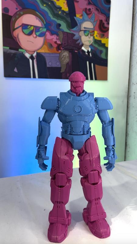 V004 - MARVEL LEGENDS SENTINEL