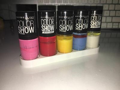 Stand for maybelline color show