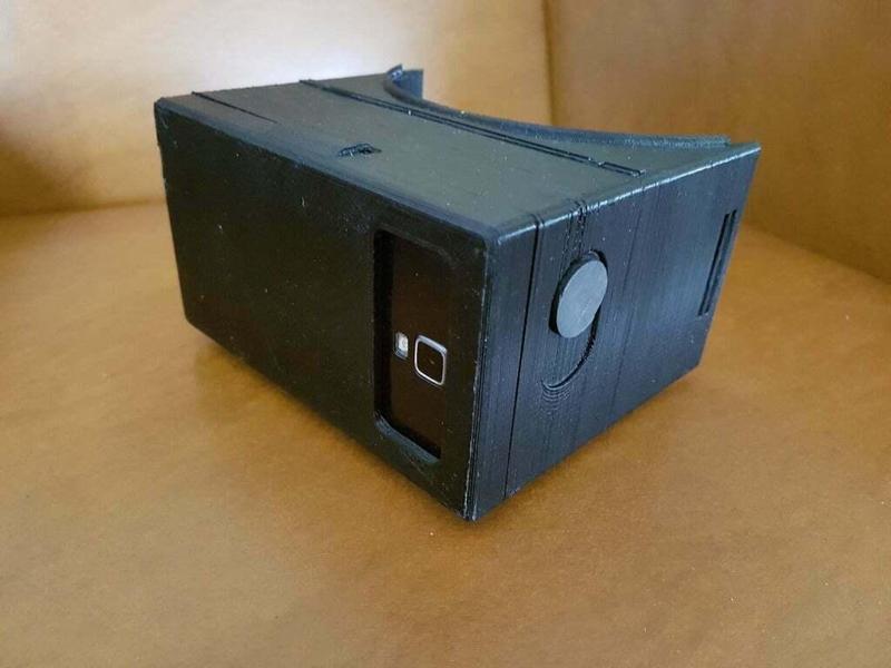 VR headset for 5" smartphone
