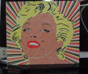 Marilyn Monroe Mosaic -  6 colors printable mosaic