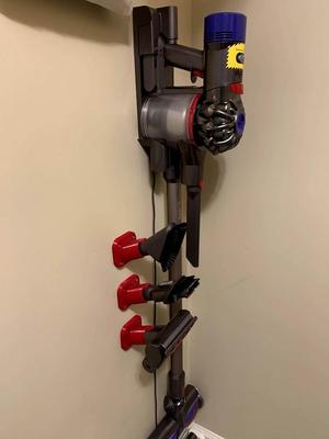 Dyson V8 Accessory Holder