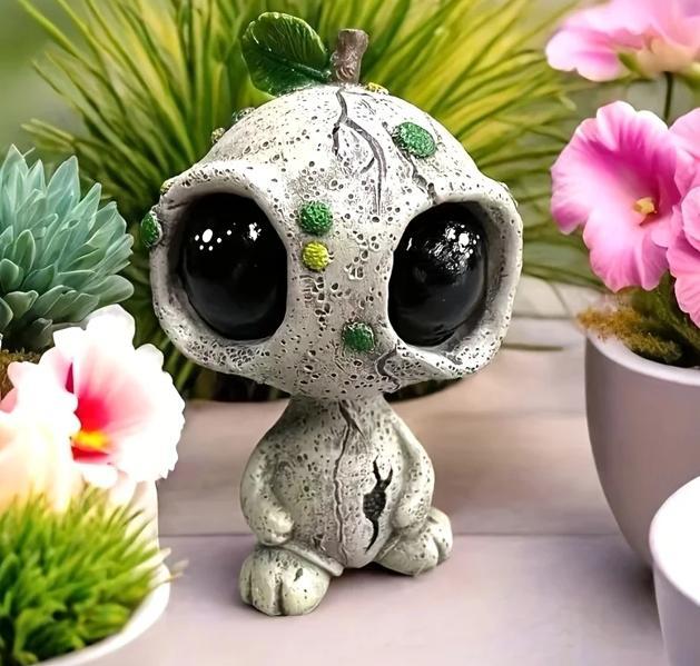 E.T alien baby - decorative