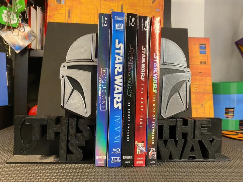 Mandalorian Bookend