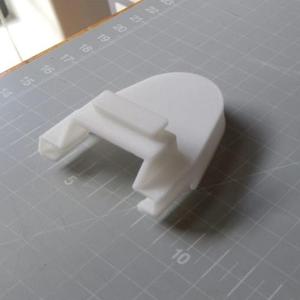 Seatbelt hanger