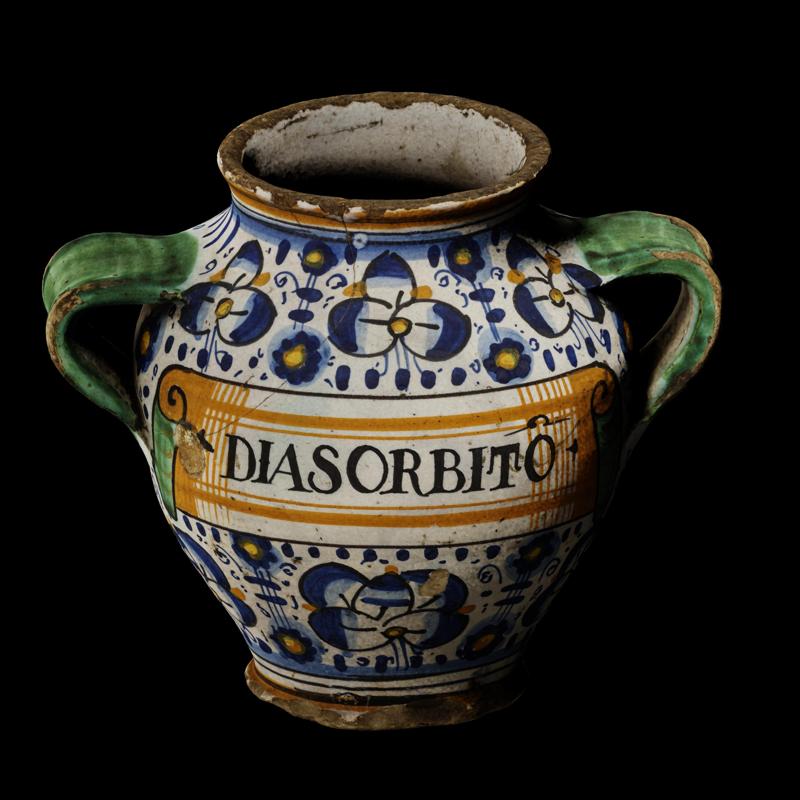 Apothecary vase for rowanberry confection