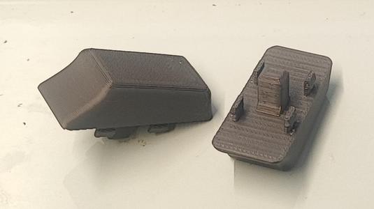 Volvo XC70 boot cover removal button