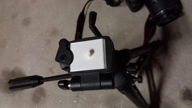 Hama quick release plate (for Traveller 2 Tripod)