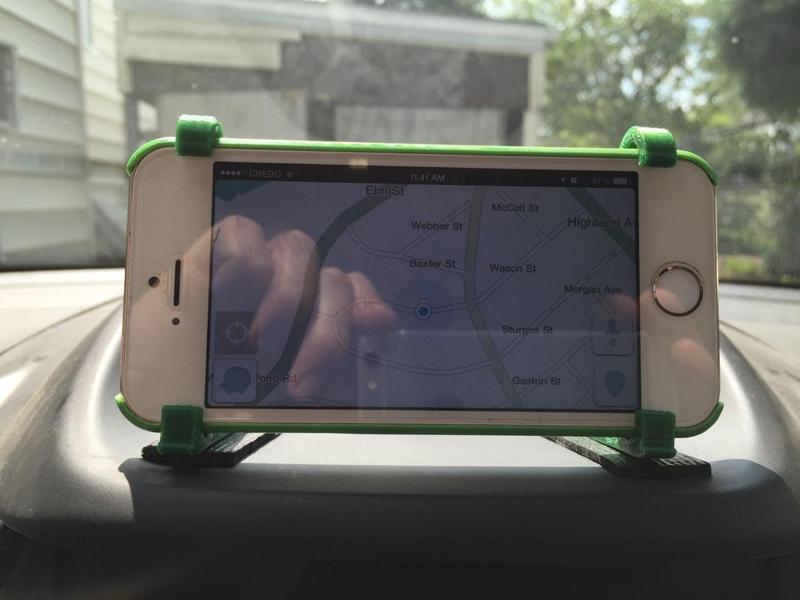 iPhone 5/5S with RooCase for Ford C-Max