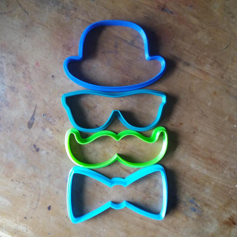 Set 4 cortadores de galleta día del padre.