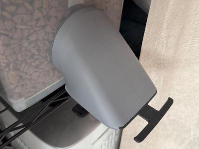 Universal Container Dispenser