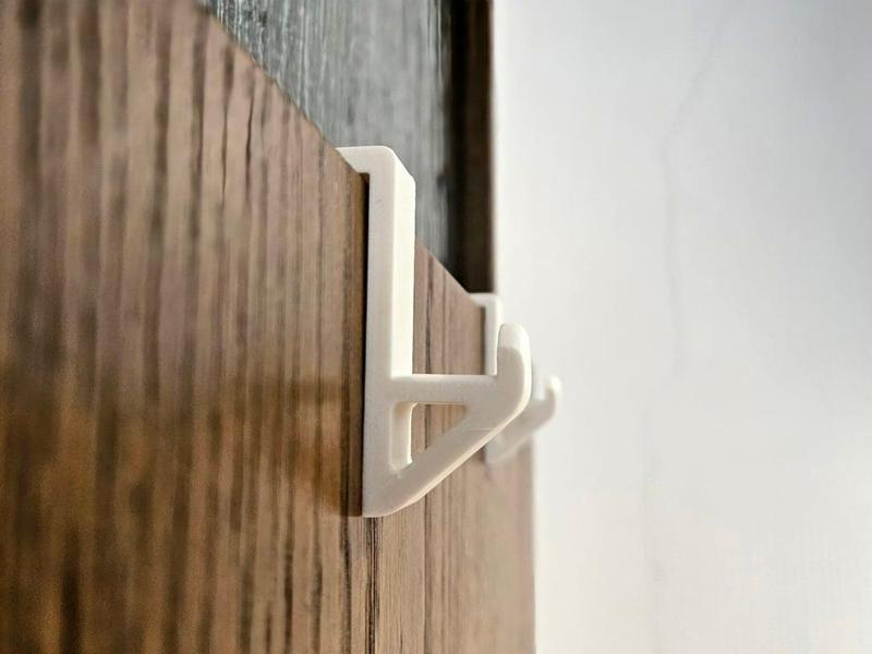 door hook for clothes and towels (fully customizable with fusion360)