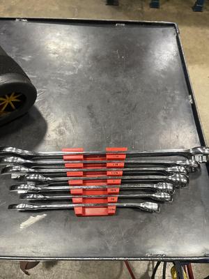 PITTSBURG WRENCH HOLDER  13/64 TO 1-1/4 INCH