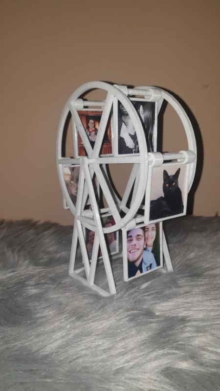 Ferris wheel for photos