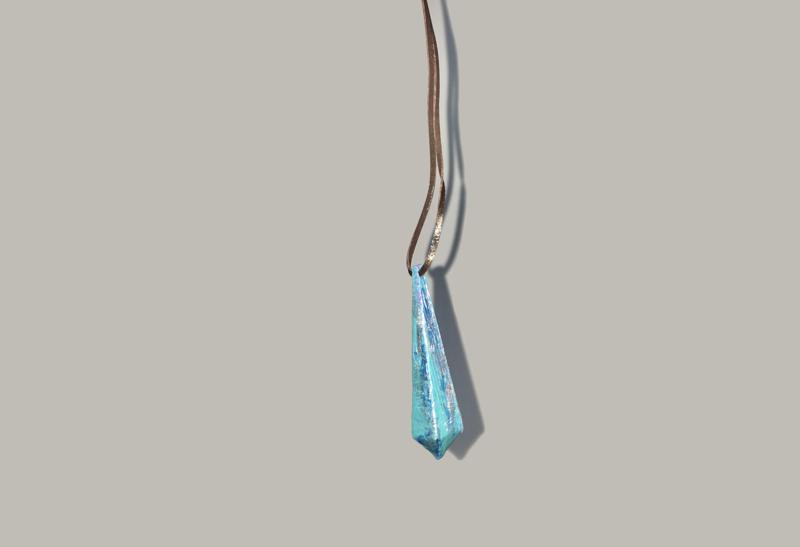 Crystal pendant