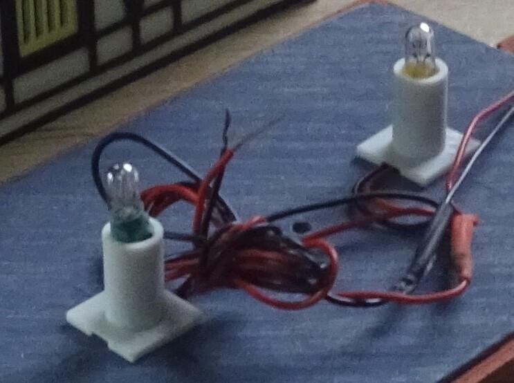 LAMP HOLDER (HOUSE INTERIOR) HO Scale