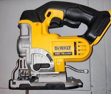 Dewalt DSC331 XR wallmount