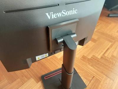 Thinkvision Regulable Stand to VESA 100x100 adapter